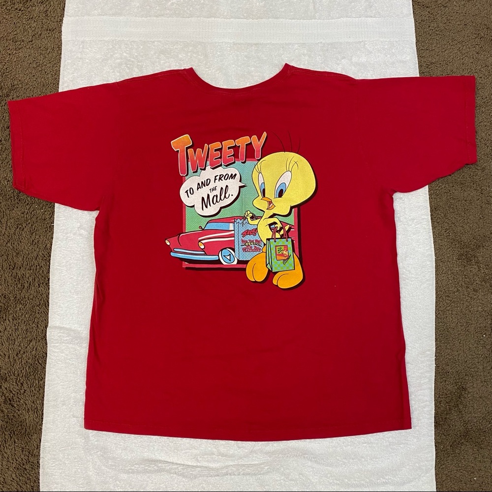 Vintage 1999 Womens Looney Tunes Tweety Bird T-Shirt V-Neck Red Size XL